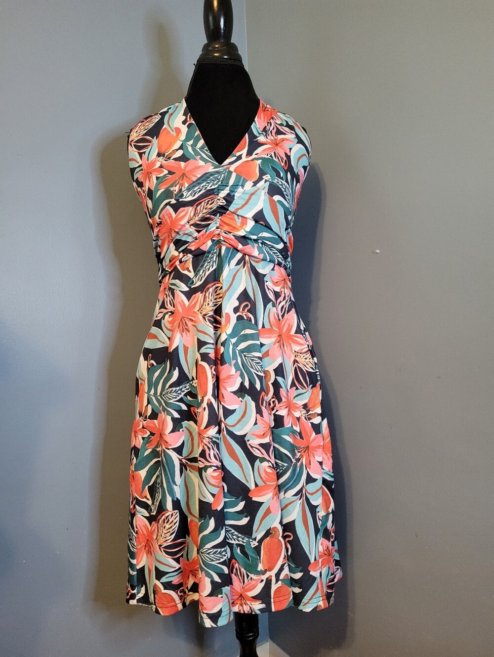 HUHOT Tropical Floral Halter Midi Dress Size L Open Tie Neck Fit Flare Summer